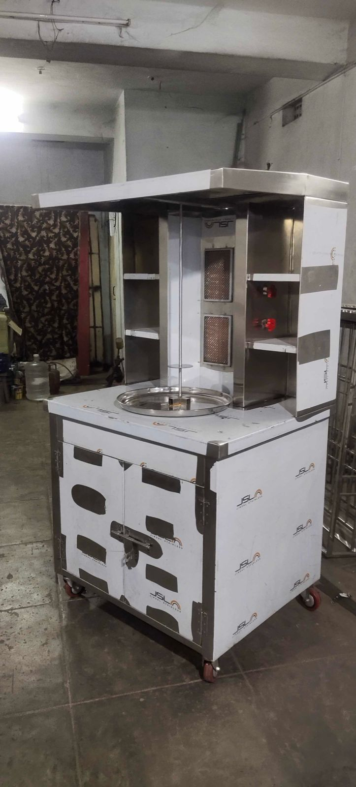 Shawarma Machine — vertical gas rotisserie grill with stainless steel base cabinet